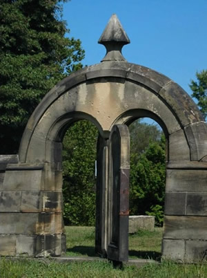 l'ingresso del cimitero dei "Rappisti"